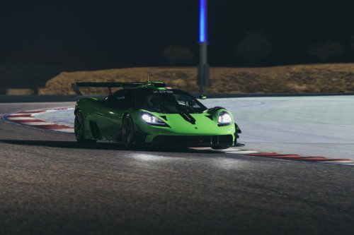 El GMA T.50S es una bestia: 7 segundos más rápido que un GT3 en el circuito de Baréin de F1