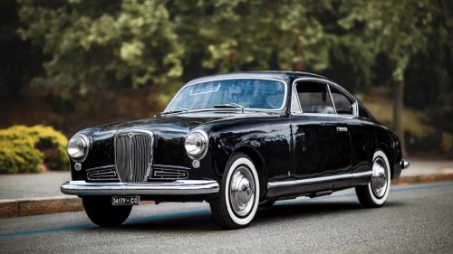 There's only one naturally aspirated V6 sedan left in the USA