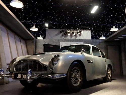 25 classic 1960s cars that defined an era—and which still hold up