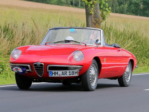 25 classic 1960s cars that defined an era—and which still hold up