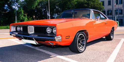 25 classic 1960s cars that defined an era—and which still hold up