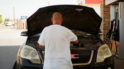 10 things to always check before driving your car &amp; 10 easy maintenance tips