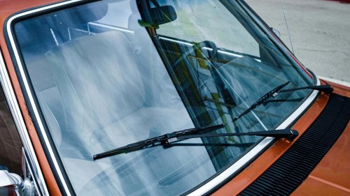 10 things to always check before driving your car & 10 easy maintenance tips