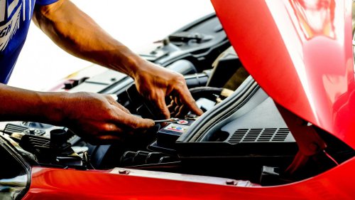 20 things car mechanics immediately notice about you