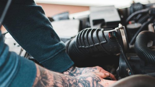 20 things car mechanics immediately notice about you
