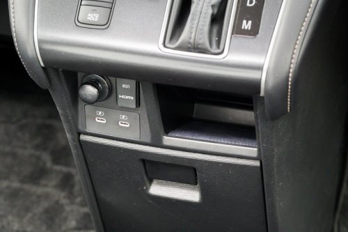 三菱デリカD：5 P（4WD/8AT）【試乗記】