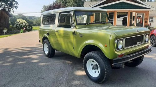 Honda HR-V, Mitsubishi Lancer Evo IX, V8-powered AMC Gremlin: The dopest cars I found for sale online