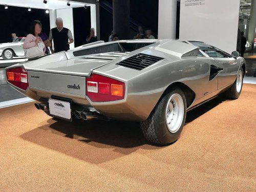 43 classic 1970s cars that still turn heads today