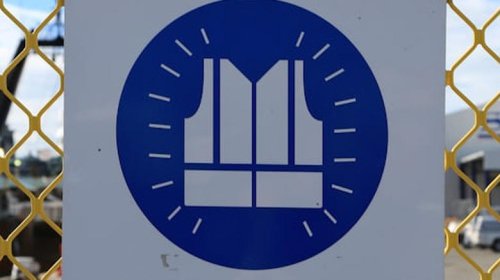 10 driving rules other countries have to follow that don't exist in the US