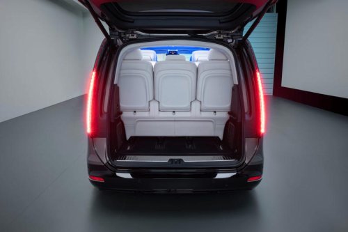 Inside the 2028 Mercedes-Benz VLE-Class: A luxurious, tech-centric interior (photos)