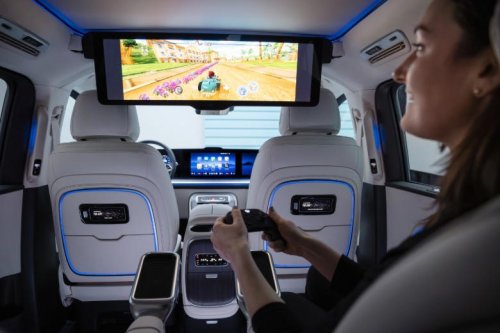 2027 Mercedes-Benz VLE finally brings the luxury van to America with 31-inch rear screen, remote-control seats