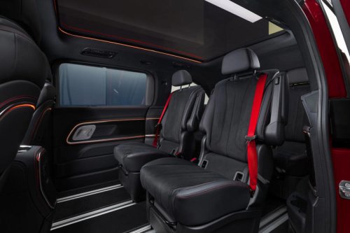 Inside the 2028 Mercedes-Benz VLE-Class: A luxurious, tech-centric interior (photos)