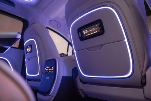 Inside the 2028 Mercedes-Benz VLE-Class: A luxurious, tech-centric interior (photos)