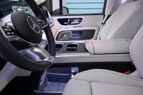 Inside the 2028 Mercedes-Benz VLE-Class: A luxurious, tech-centric interior (photos)