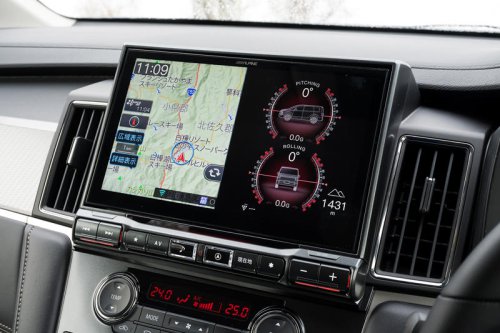 三菱デリカD：5 P（4WD/8AT）【試乗記】