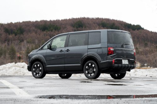 三菱デリカD：5 P（4WD/8AT）【試乗記】