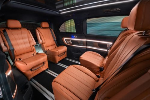 Mercedes-Benz, 2027 Mercedes-Benz VLE finally brings the luxury van to America with 31-inch rear screen, remote-control seats