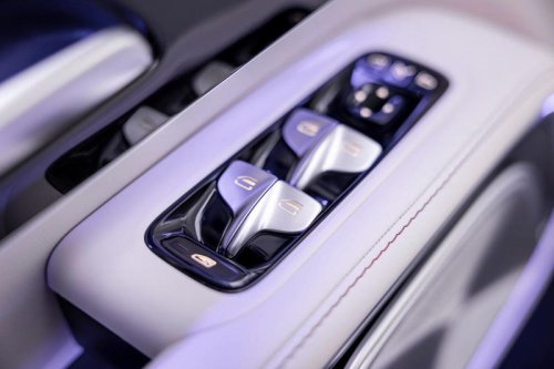 Inside the 2028 Mercedes-Benz VLE-Class: A luxurious, tech-centric interior (photos)