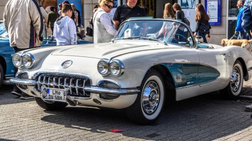 Five manual cars that leave their automatic counterparts in the dust