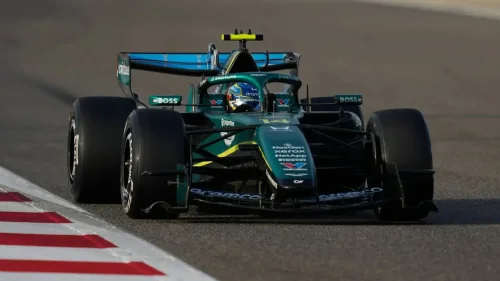 Koji Watanabe, CEO de Honda, sobre el Aston Martin de Fernando Alonso: "Tenemos problemas graves"