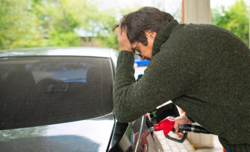 ¿Subirá la gasolina en Semana Santa? El dato histórico que vaticina cuánto pagaremos a partir de abril