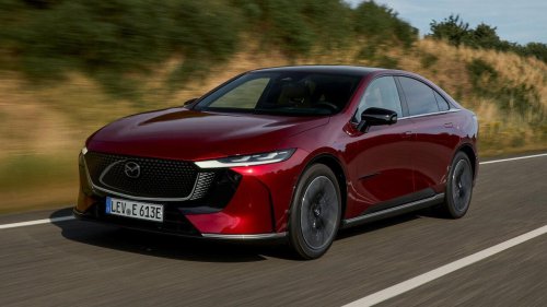 Más autonomía y carga rápida para el Mazda6e que intenta remontar sus malas ventas