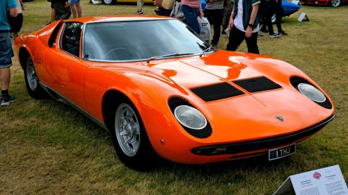 10 iconic cars from the 1960s that defined performance