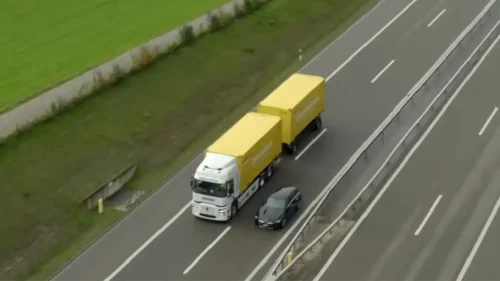 Recorrer 1.000 kilómetros en un día con un camión eléctrico ya no es imposible y aquí está la mejor prueba