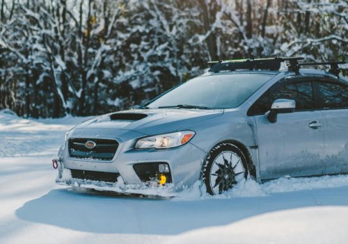 It took me less than 5 minutes to get 3 cars out of deep snow. Here's how to do it