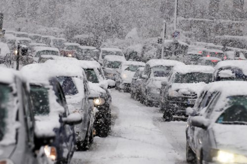 It took me less than 5 minutes to get 3 cars out of deep snow. Here's how to do it