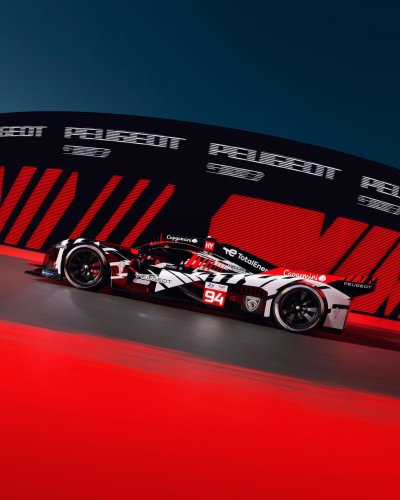El Peugeot 9X8 2026 pasa de la kriptonita al rojo en homenaje a uno de sus deportivos más icónicos