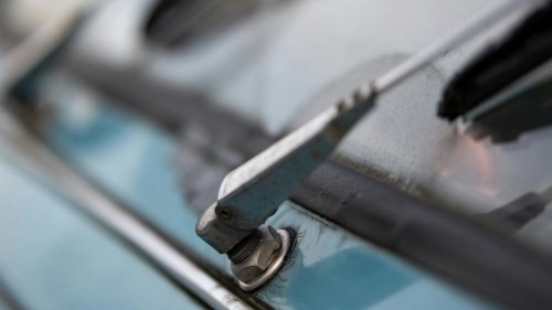 Highway hypnosis: 20 glitches every driver experiences