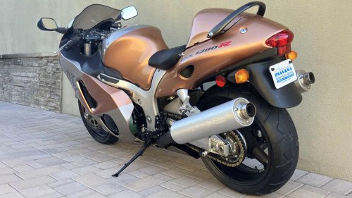 Suzuki built the fastest motorcycle nobody could handle