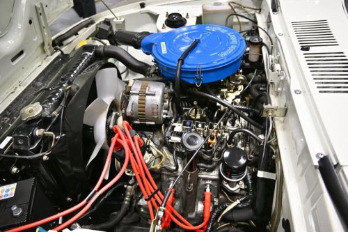 マツダ「サバンナRX-7」が走行距離1,200km?奇跡の極上品をじっくり観察