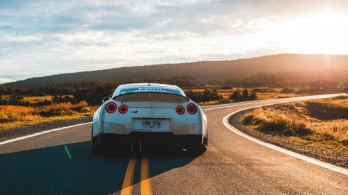 Highway hypnosis: 20 glitches every driver experiences