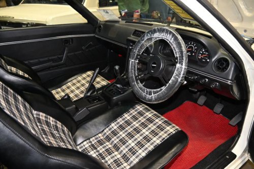 マツダ「サバンナRX-7」が走行距離1,200km?奇跡の極上品をじっくり観察