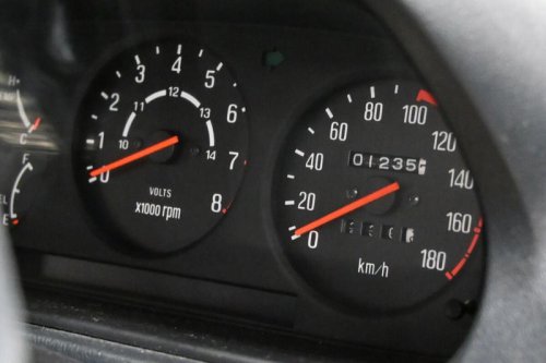 マツダ「サバンナRX-7」が走行距離1,200km?奇跡の極上品をじっくり観察