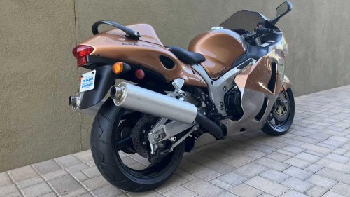Suzuki, Suzuki built the fastest motorcycle nobody could handle