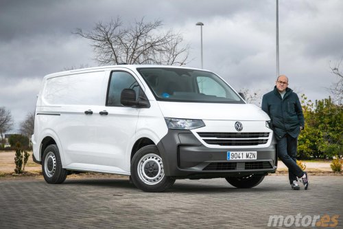 Esta furgoneta eléctrica promete redefinir los repartos diarios, la he probado y te cuento cuál ha sido mi experiencia