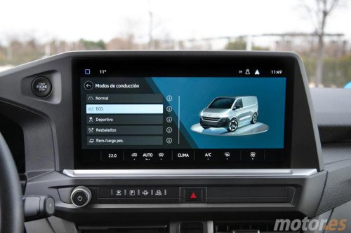 Esta furgoneta eléctrica promete redefinir los repartos diarios, la he probado y te cuento cuál ha sido mi experiencia