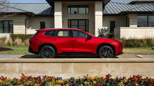 Which Toyota wagon is best: BZ Woodland or Crown Signia?