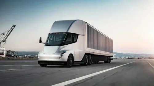 Con 1.000 CV y 800 km sin parar: así es el camión eléctrico más esperado que nadie ha podido comprar (por ahora)