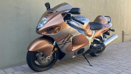 Suzuki built the fastest motorcycle nobody could handle