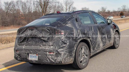 Mitsubishi's new Leaf-based EV spied for the first time