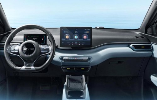 Renault, En China los coches eléctricos baratos traen «Autopilot», en Europa, Renault quiere que uses el móvil como pantalla