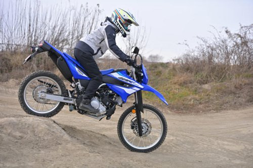 ヤマハ WR125Rは125ccの常識を超える?フルサイズ車体×VVAで街も林道も楽しい理由