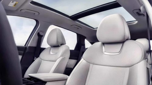 The unexpected front-runner among 2026 hybrid SUVs