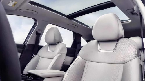 The unexpected front-runner among 2026 hybrid SUVs