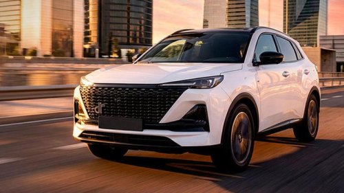 MG, Con un precio más barato que el S700 y versión ECO, este nuevo SUV llamado DR 6 es un rival que EBRO y MG no pueden obviar