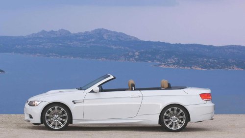 The last of its kind: Ford Mustang V8 convertible manual